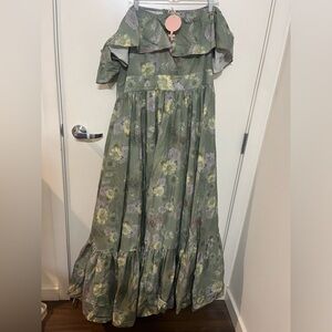 SELKIE THE ROMANCE NOVEL DRESS IN CHALK DUST FLORAL Size 5x